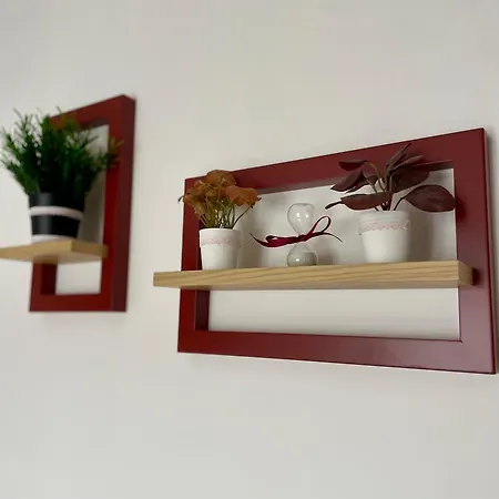 La Foglia Apartment *