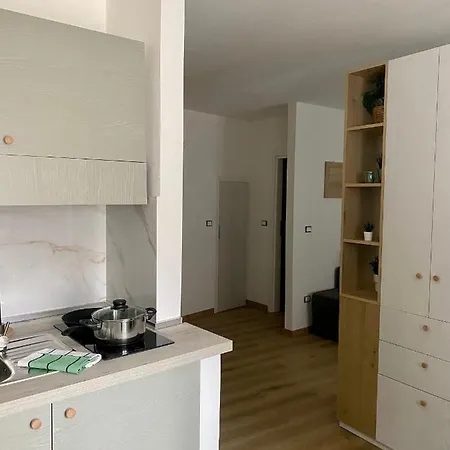 La Foglia Apartment *